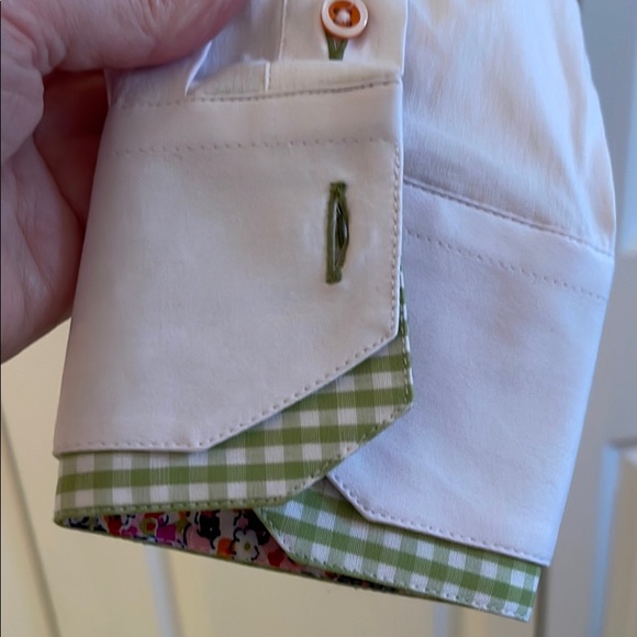 white with lots of accents shirts lotsbuttons - Picture 8 of 8